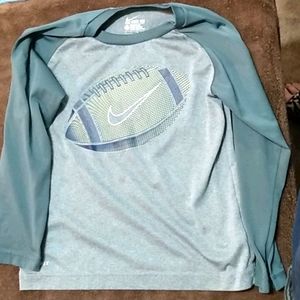 Nike kids shirt boy size 7